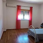Feriehus Housev5 W/pool & Bbq Albufeira