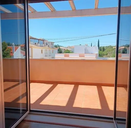 Housev5 W/pool & Bbq 펜션 알부페이라