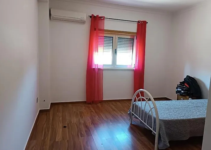 펜션 Housev5 W/pool & Bbq 알부페이라